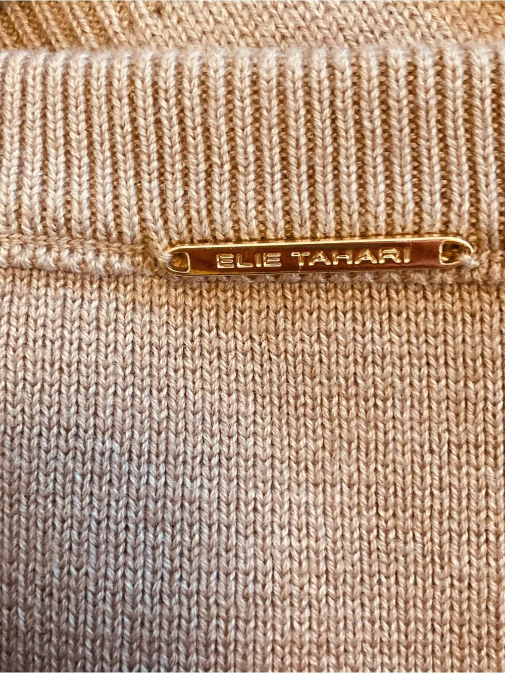 Elie Tahari Taupe Women's Button Cardigan size Small, NEW